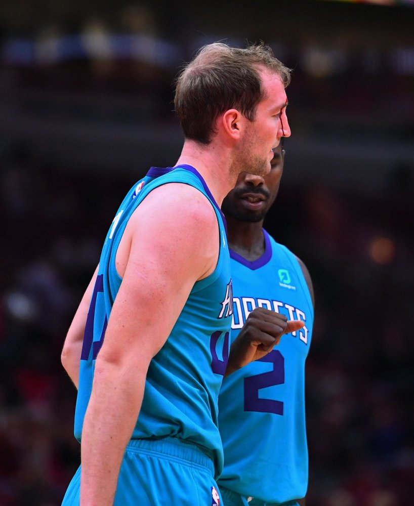 意甲倒计时，夏洛特黄蜂赛后造点机会，细节引发关注，压力陡增，身体对抗强度拉满的简单介绍