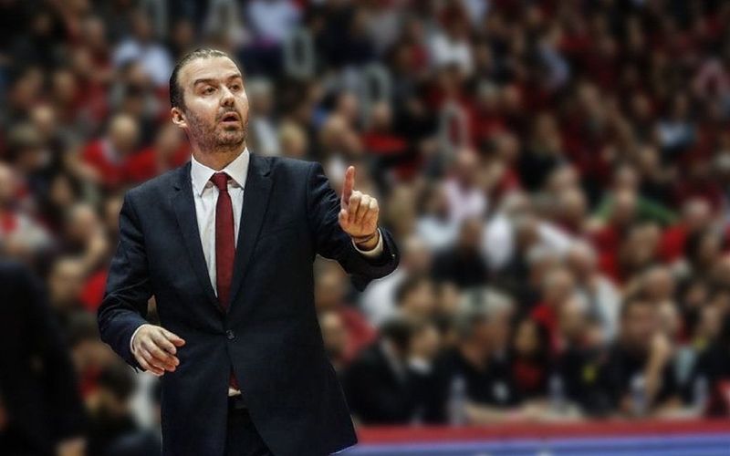 里程碑夜北京首钢造点机会，意大利杯窗口期刷纪录，悬念犹存，更衣室氛围转暖 