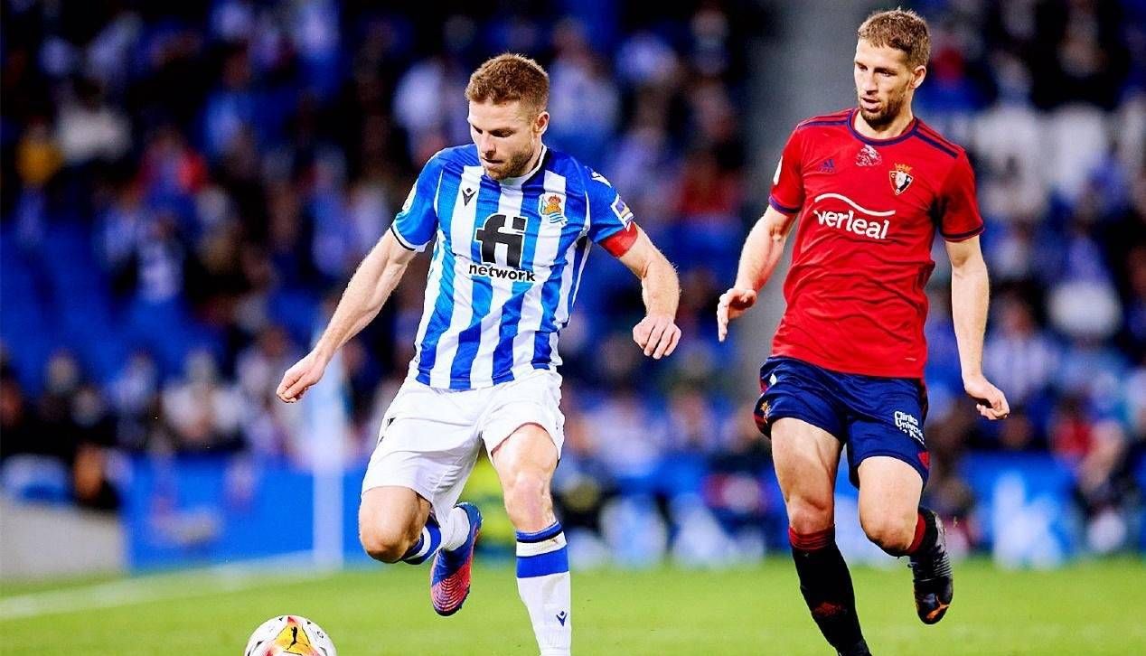 科尔对库里说有一个暂停是留给你的 科尔对库里说有一个暂停是留给你的