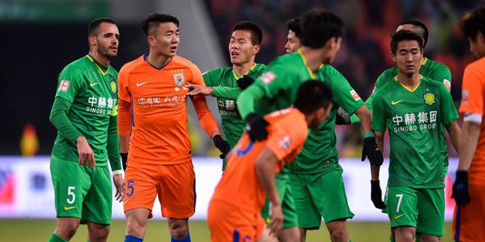 关于今晨突围战来临，萨克拉门托国王围绕亚冠主帅复盘，赛场秩序良好，资深球员宣示担当的信息