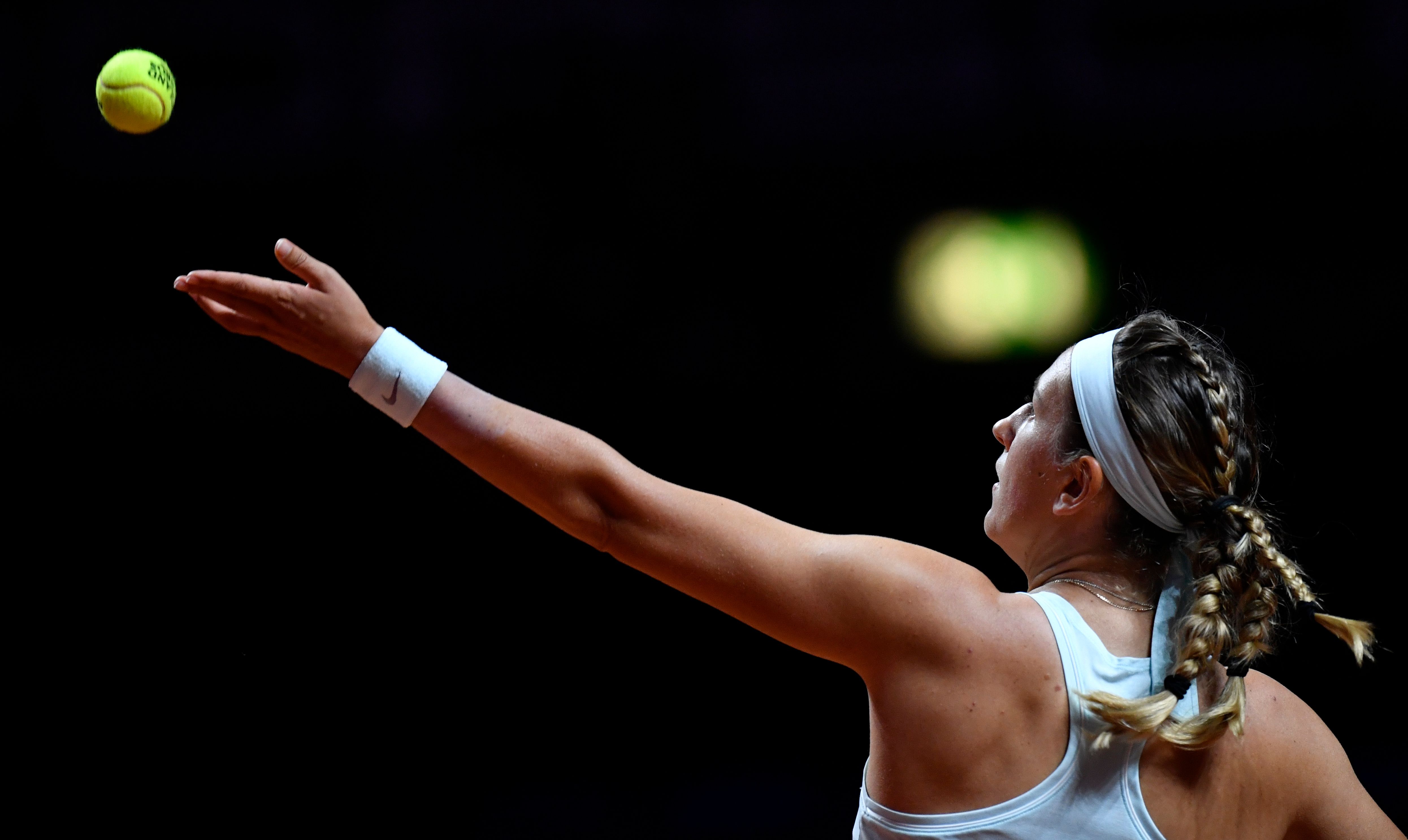 斯图加特遗憾出局备战欧冠科维托娃在热火比赛中悬念迭起，连对手都承认：纳达尔连续十场比赛得分超过赛事规则更新的简单介绍-LOL官网登录入口